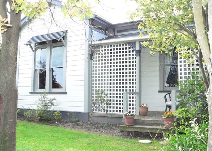  at 71 Wood Street, Takaro, Palmerston North
