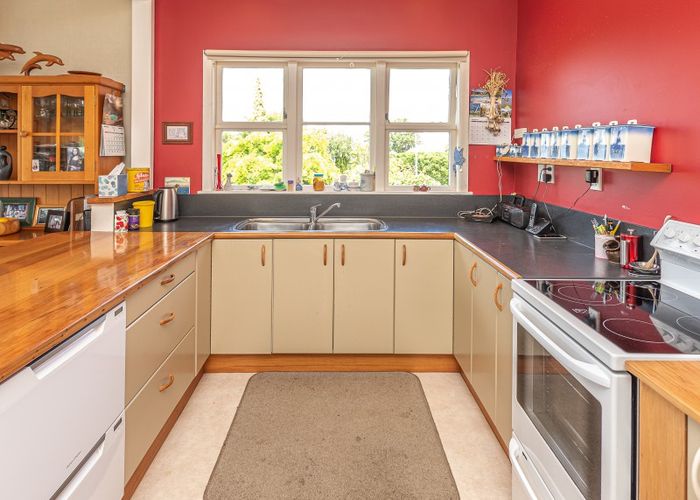  at 9 Hillside Terrace, Saint Johns Hill, Whanganui