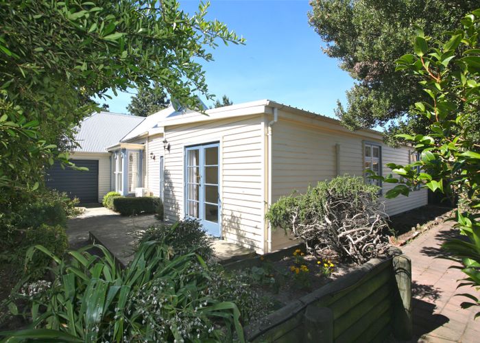  at 1/108 Poulson Street, Addington, Christchurch