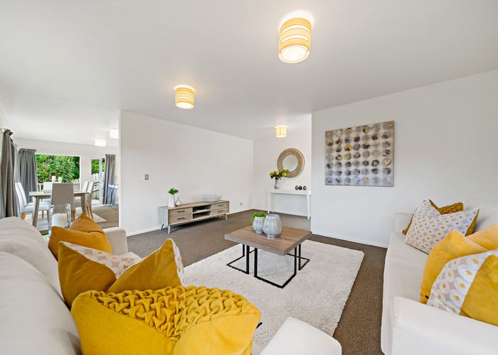  at 305B Glenfield Road, Glenfield, Auckland