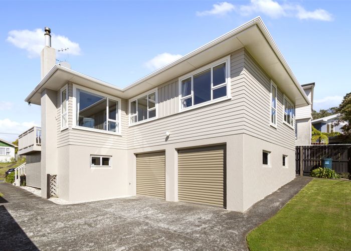  at 22 Saint Edmund Crescent, Tawa, Wellington