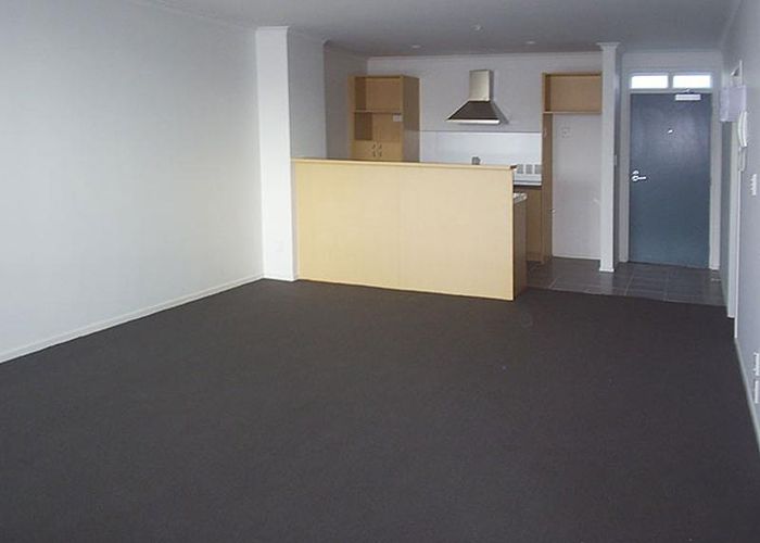 at 2B/20 Charlotte Street, Eden Terrace, Auckland