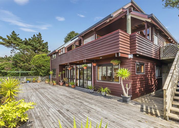  at 19 Rembrandt Avenue, Tawa, Wellington