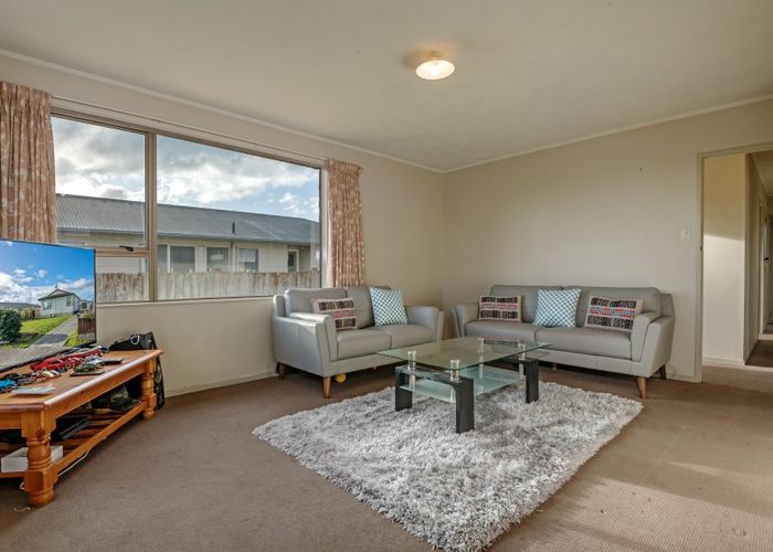  at 9 Colonial Place, Kelvin Grove, Palmerston North