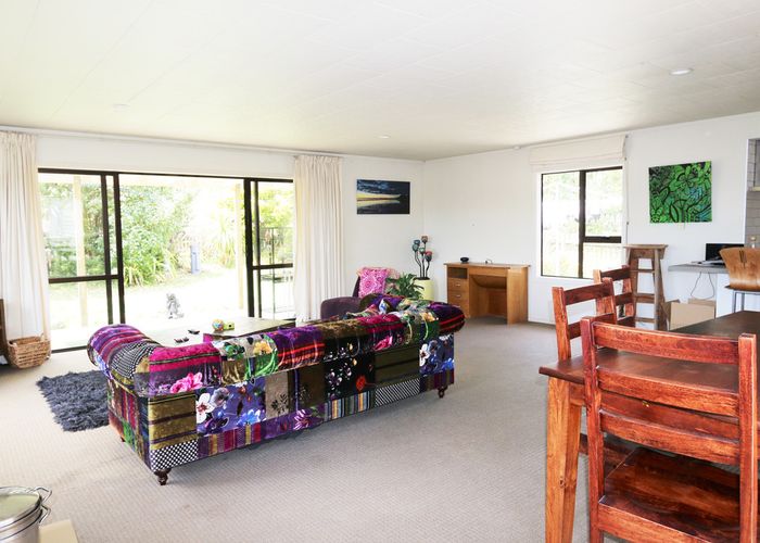  at 10 Konini Road, Titirangi, Auckland