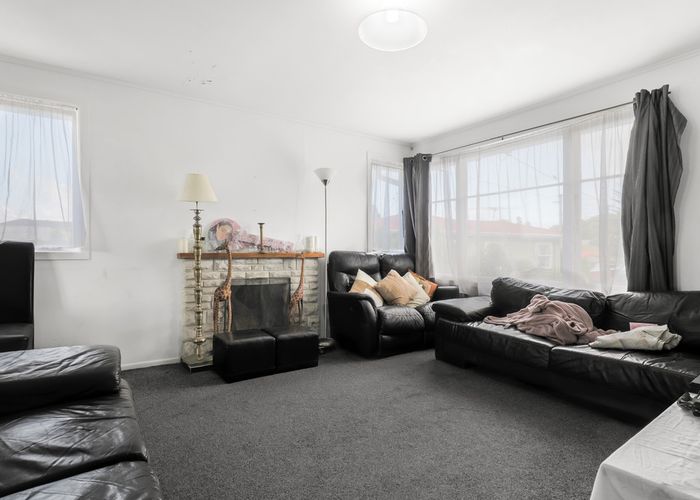  at 12 Surrey Street, Manurewa, Auckland