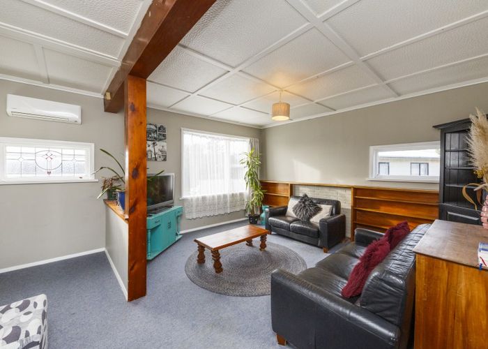  at 4 Perrin Place, Kelvin Grove, Palmerston North