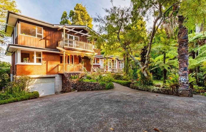  at 3 Ngaio Road, Titirangi, Auckland