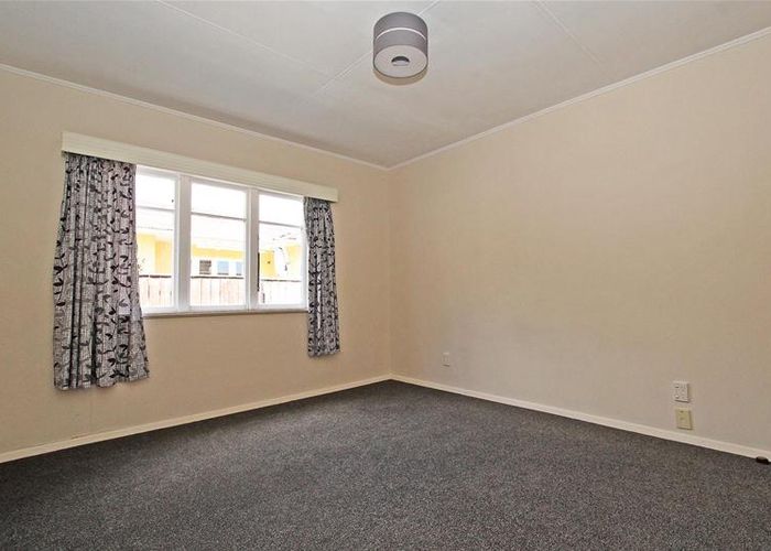  at 2/77 Brook Street, The Brook, Nelson