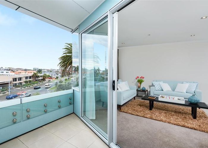  at 303/332 Maunganui Road, Mount Maunganui