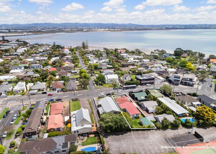  at 321 Point Chevalier Road, Point Chevalier, Auckland