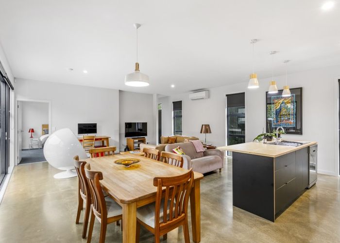  at 43A Heretaunga St, Petone