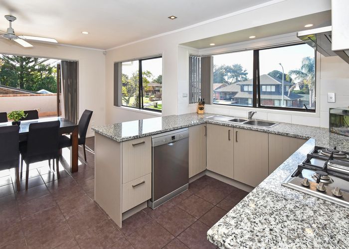  at 2 Jessika Place, Conifer Grove, Takanini