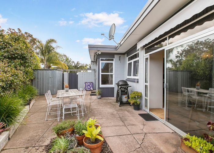  at 208A Gowing Drive, Meadowbank, Auckland