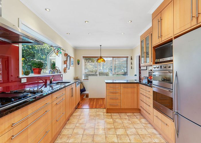  at 16 Aplin Terrace, Ngaio, Wellington