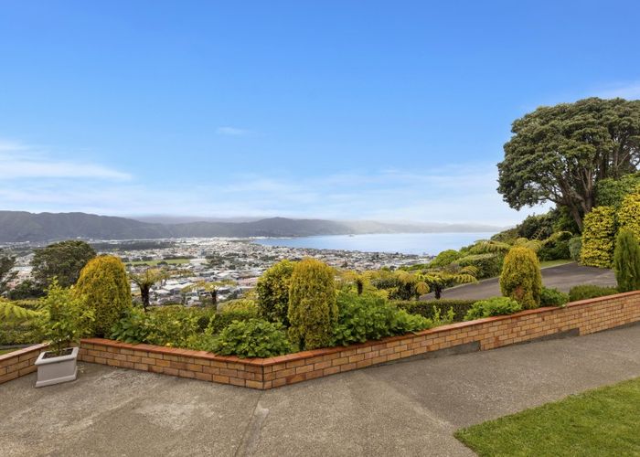  at 1A Rakeiora Grove, Korokoro, Lower Hutt