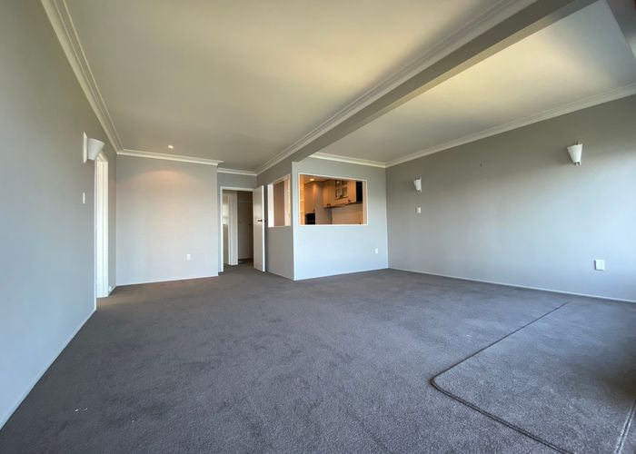  at 1/198 Hurstmere Road, Takapuna, Auckland