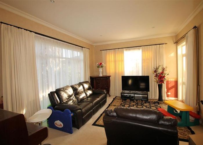  at 16 Dairyland Drive, East Tamaki Heights, Auckland