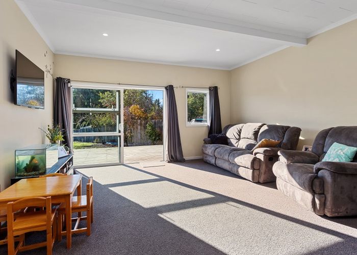  at 18 Woodside Road, Oxford, Oxford