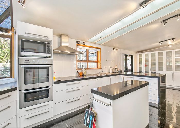  at 12 Riverview Road, New Lynn, Auckland