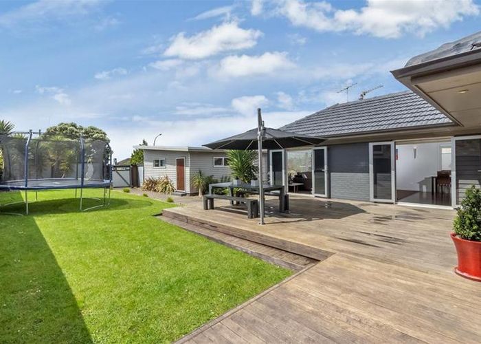  at 17 Elliot Street, Howick, Auckland