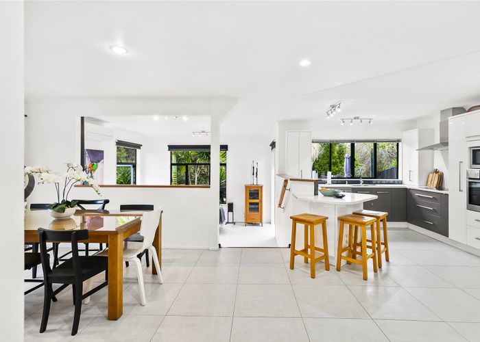  at 12B Kimberly Grove, Greenhithe, Auckland