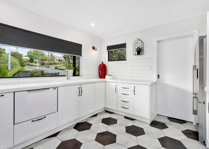  at 26 Pah Road, Cockle Bay, Auckland