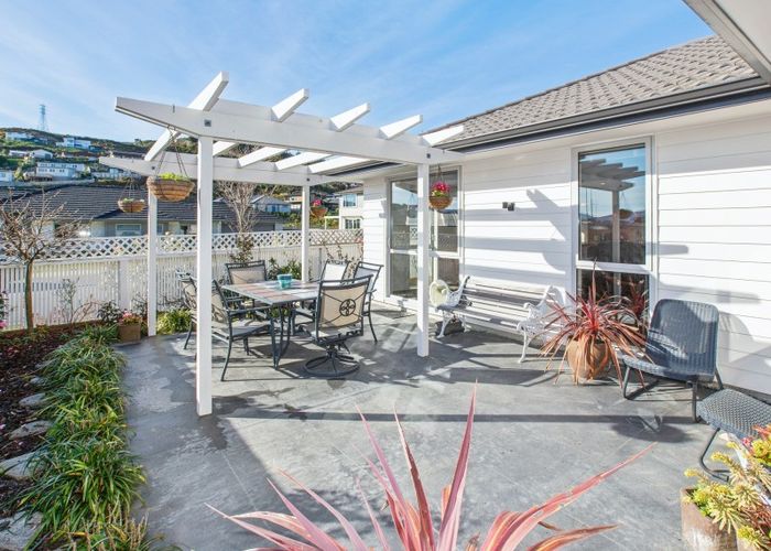  at 7 Banks Boulevard, Whitby, Porirua