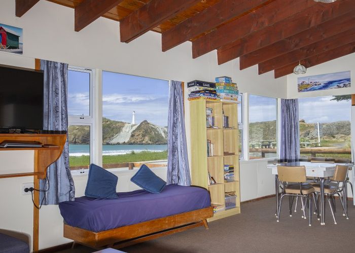  at 98 Jetty Road, Castlepoint