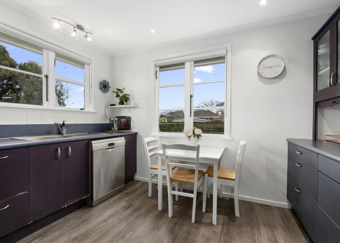  at 6 Hazel Street, Ebdentown, Upper Hutt