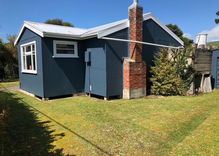  at 40 Mihiwaka Road, Long Beach, Port Chalmers