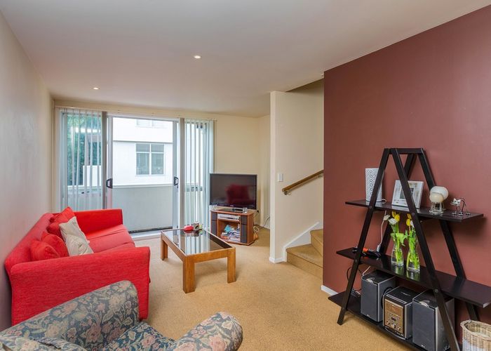  at 8/852 Mount Eden Road, Three Kings, Auckland