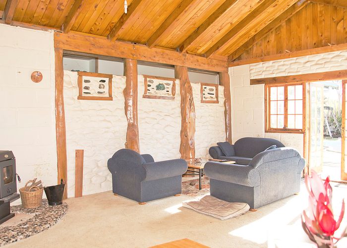  at 41 Cemetery Road, Takahue