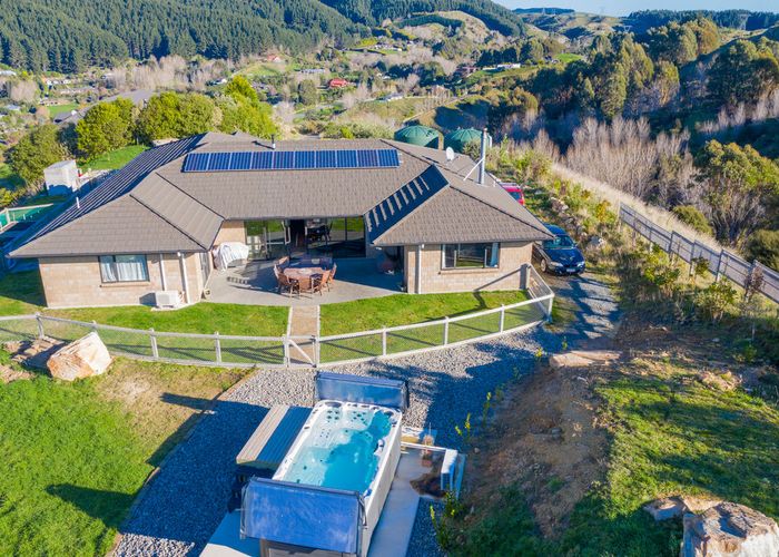  at 42 Anlaby Road, Nikau Valley, Paraparaumu