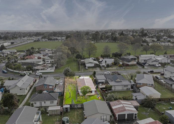  at 20 Kohinoor Avenue, Mangere, Auckland