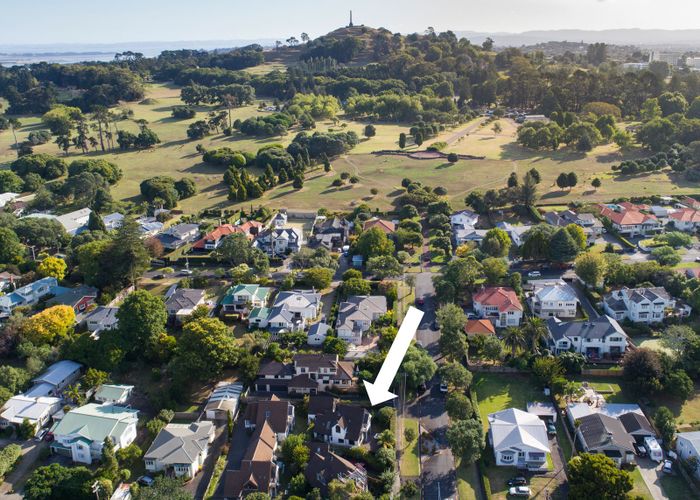  at 38 Atarangi Road, Greenlane, Auckland