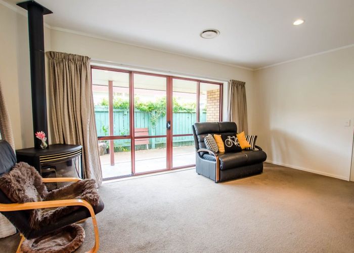  at 17 Sunburst Court, Paraparaumu Beach, Paraparaumu