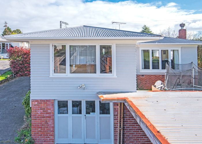  at 1/24 Swaffield Road, Papatoetoe, Auckland