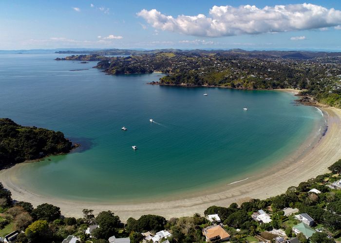  at 54 Tiri Road, Oneroa, Waiheke Island
