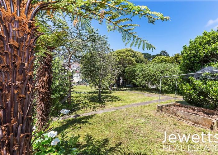  at 59 Darlington Road, Miramar, Wellington