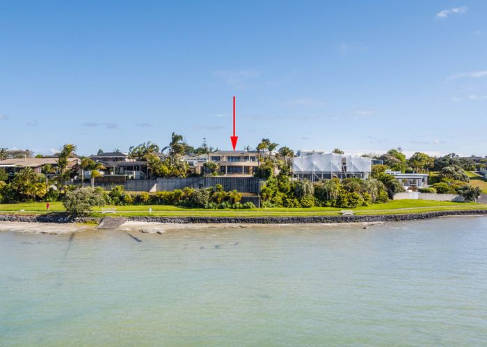  at 104 Bramley Drive, Farm Cove, Auckland