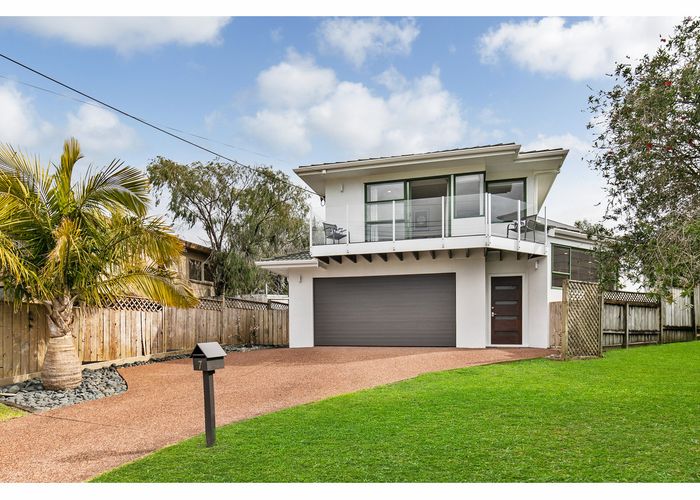  at 7 Kiteroa Terrace, Browns Bay
