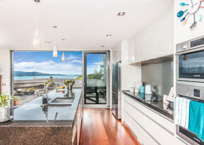  at 6 Bendigo Grove, Newlands, Wellington