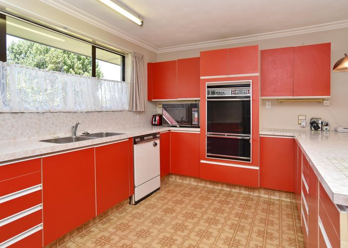  at 1 Lakewood Drive, Burwood, Christchurch