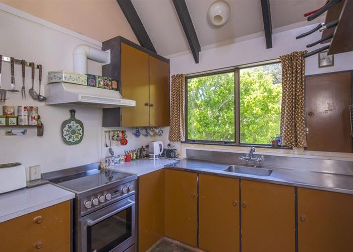  at 15 Kingsbridge Place, Newlands, Wellington