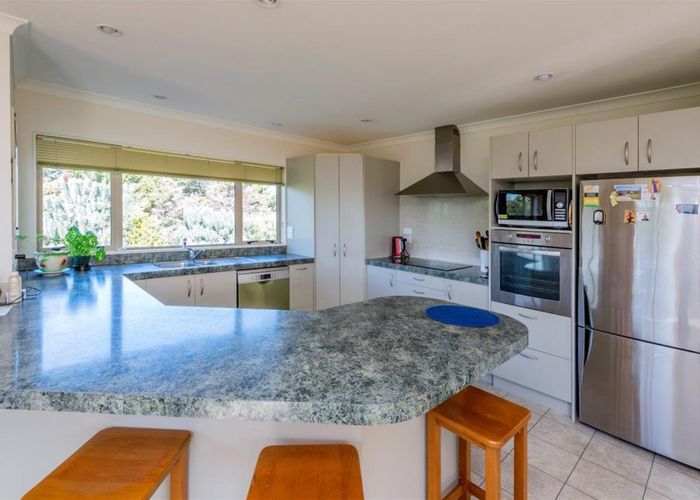  at 39 Rutherford Drive, Waikanae Beach, Waikanae