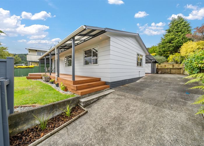  at 5 Oaklands Grove, Clouston Park, Upper Hutt