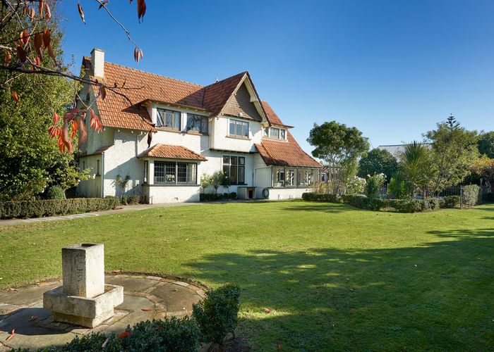 Free property data for 305 Southland Road, Hastings homes.co.nz