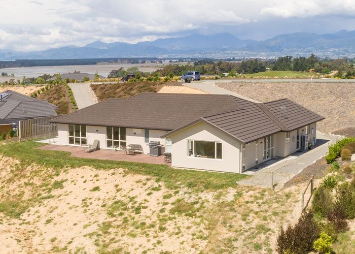  at 12 Mount Arthur View, Redwood Valley, Richmond