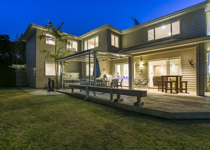 at 23 Blacks Road, Greenhithe, Auckland